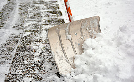 Snöfallet påverkar flera verksamheter