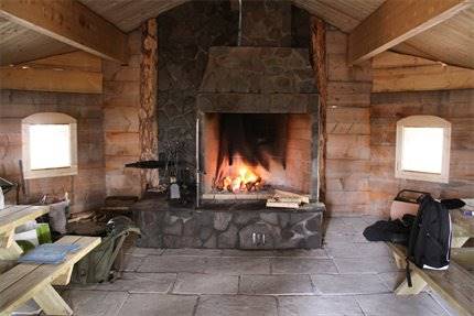 Eldstad i Tallmostugan