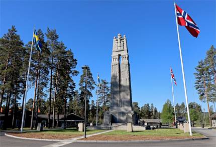 Fredsmonumentet i Morokulien, på gränsen mellan Sverige och Norge