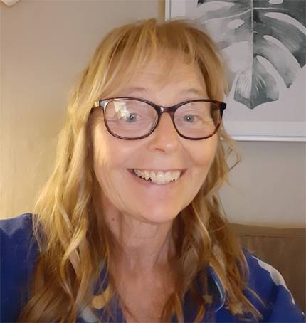 Catarina  Lind på Röda Korset i Eda