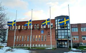 Eda kommun flaggar p&#229; halv st&#229;ng