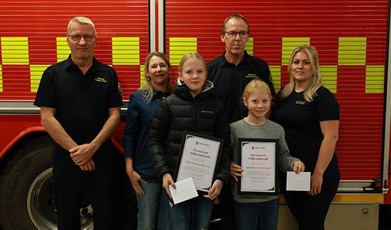 Josefina Brenna och Allie Larsson tillsammans med Lars-Erik Karlsson, Torbjörn Thorin, Elin Kyrksjö och Hanna Andersson