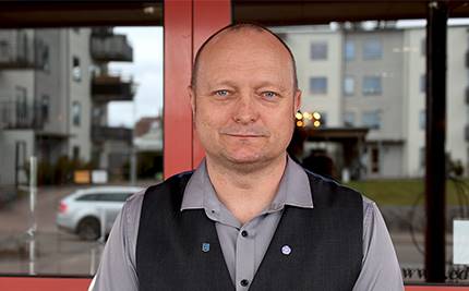 Bo-Inge Nilsson utanför Folkets Hus