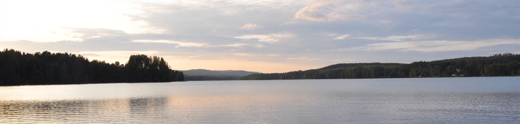 Vy över sjö